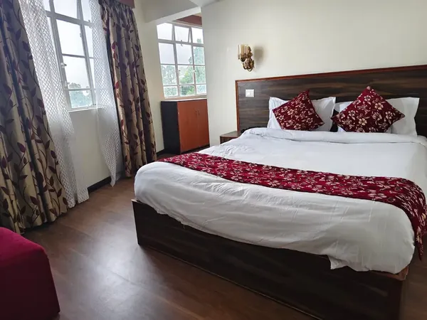 The Grand Newa Executive Family Mountain View Room